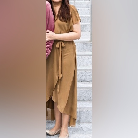 Dress - Picture 3 of 3